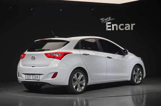 Hyundai i30 Diesel 1.6 VGT Extreme — пробег 37 312 км — фото 2 из 5