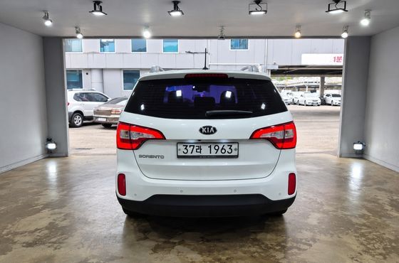 Kia Sorento Diesel 2.0 2WD Prestige — пробег 121 600 км — фото 3 из 5