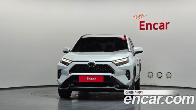 Toyota RAV4 2.5 4WD PHEV XSE — пробег 65 828 км — фото 3 из 5