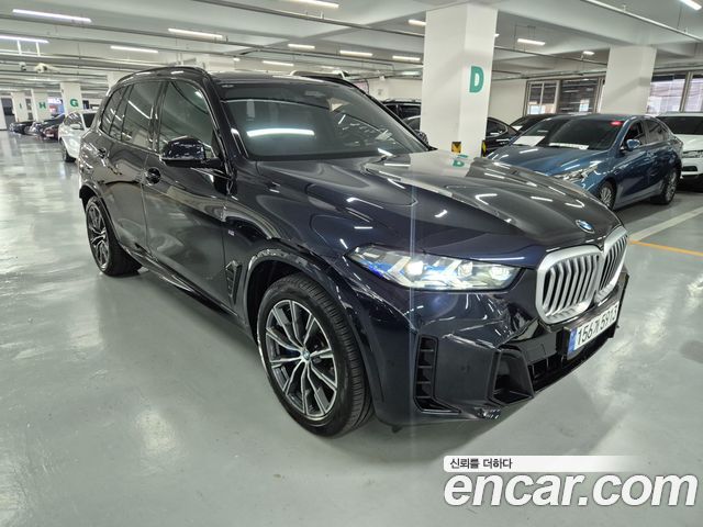 BMW X5 xDrive 30d M Sport — пробег 71 554 км — фото 2 из 5
