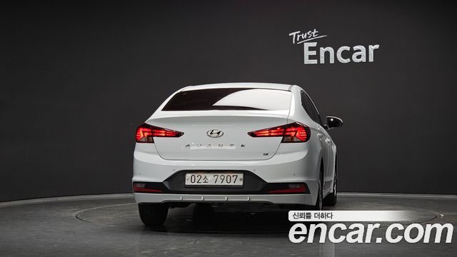 Hyundai AVANTE из Кореи Encar
