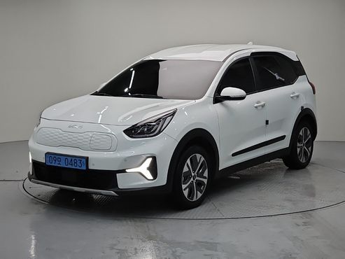 Kia Niro Earth — пробег 76 304 км — фото 1 из 5