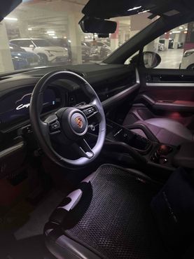 Porsche Cayenne 3.0 — пробег 10 600 км — фото 5 из 5