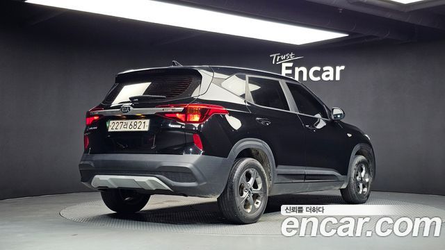 Kia Seltos из Кореи Encar
