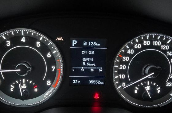 Hyundai Venue 1.6 Flux — пробег 35 550 км — фото 5 из 5