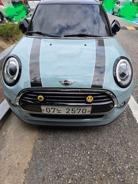 Mini Cooper 5Door Retro Blue Edition 3rd — пробег 262 000 км — фото 2 из 5