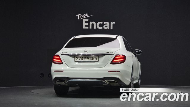 Mercedes-Benz E-Class из Кореи Encar