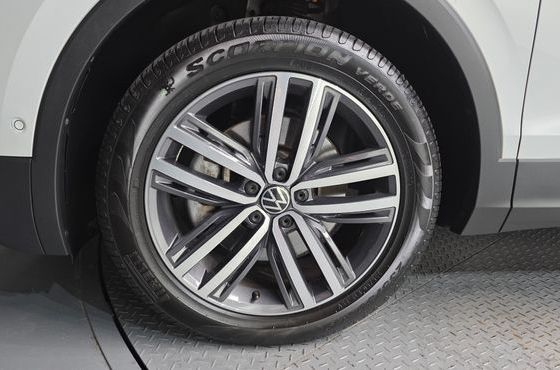 Volkswagen Tiguan 2.0 TSI Prestige — пробег 25 499 км — фото 5 из 5