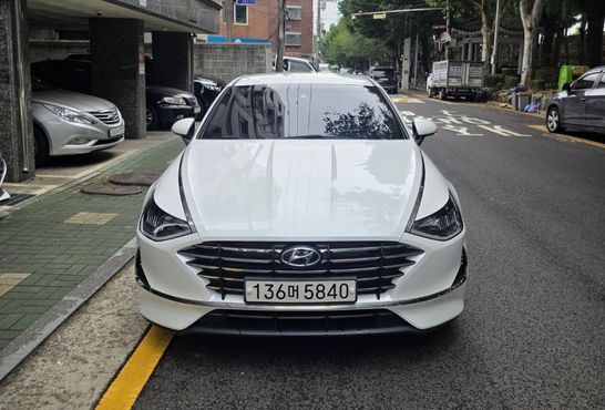 Hyundai Sonata 2.0 Premium — пробег 120 000 км — фото 1 из 5