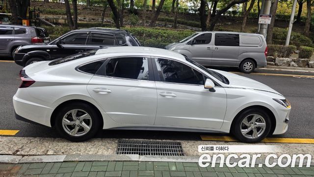 Hyundai Sonata 2.0 Premium — пробег 120 000 км — фото 4 из 5