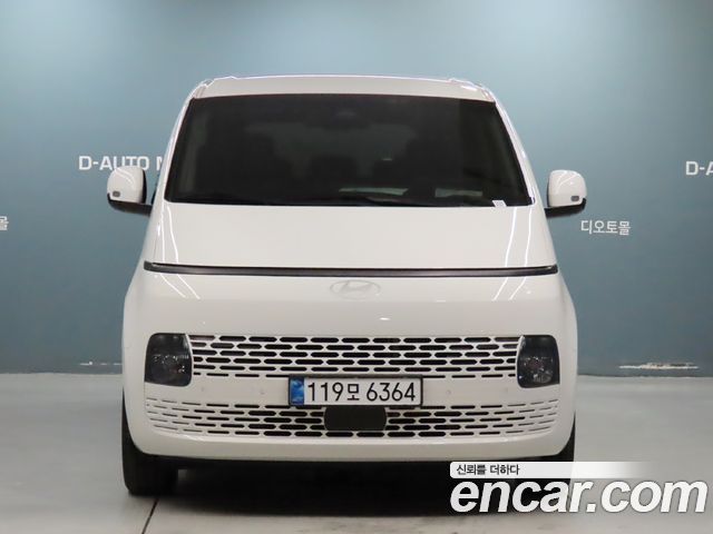 Hyundai Staria Tourer 9-Seater Modern — пробег 8 600 км — фото 2 из 5