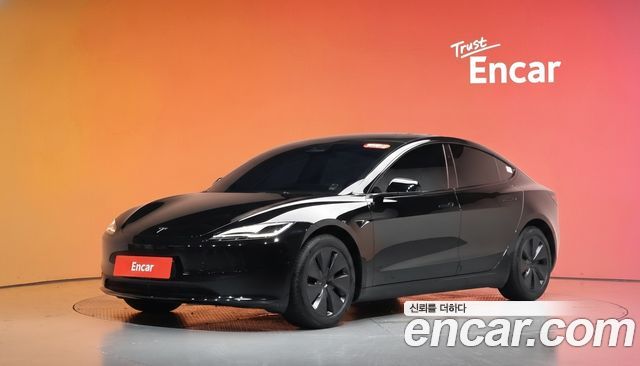 Tesla Model 3 RWD — пробег 47 773 км — фото 1 из 5
