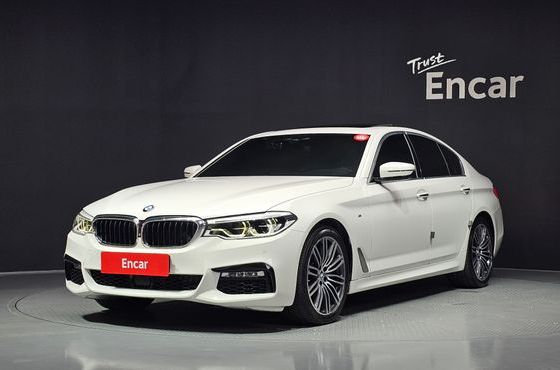 BMW 5-Series 530i xDrive M Sport Package Plus — пробег 66 845 км — фото 1 из 5