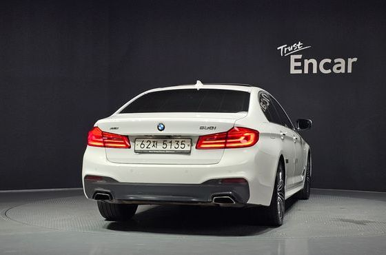 BMW 5-Series 530i xDrive M Sport Package Plus — пробег 66 845 км — фото 4 из 5