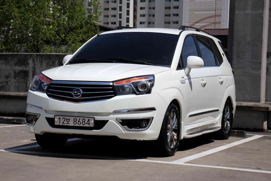 Ssangyong KORANDO 4WD TX 9-seater — пробег 108 970 км — фото 2 из 5