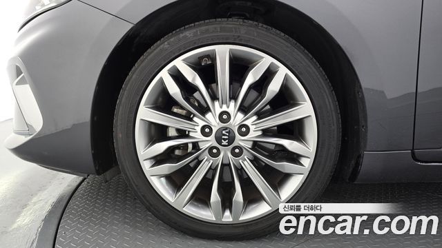 Kia K7 из Кореи Encar