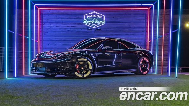 Porsche Taycan 4S — пробег 14 900 км — фото 5 из 5