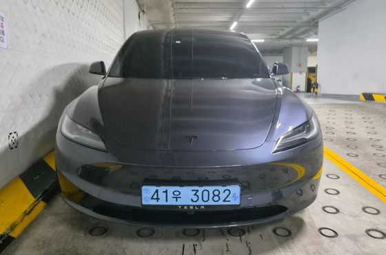 Tesla Model 3 스탠다드 RWD — пробег 750 км — фото 1 из 5
