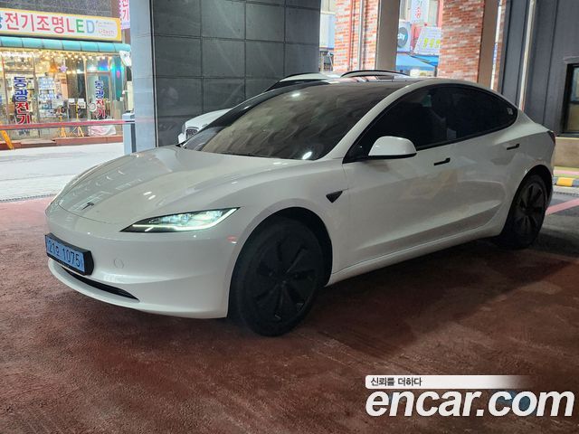 Tesla Model 3 Premium Long Range RWD — пробег 986 км — фото 3 из 5