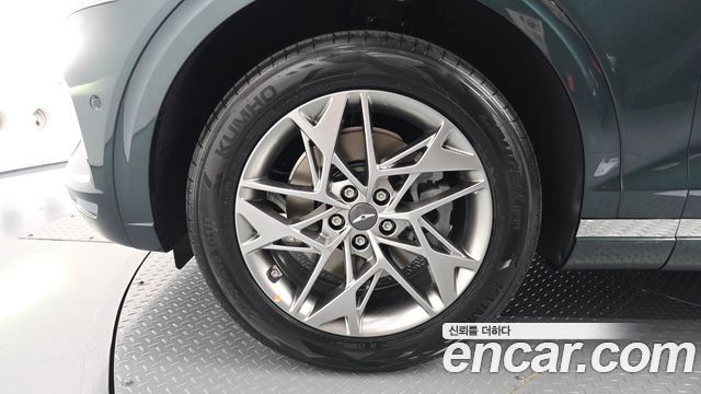 Genesis GV70 из Кореи Encar