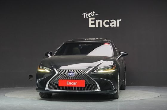 Lexus ES Executive — пробег 131 397 км — фото 3 из 5