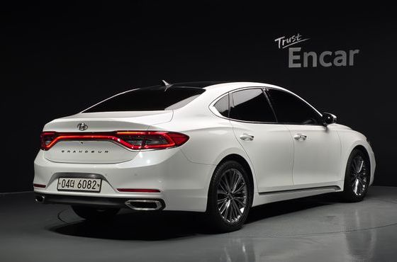 Hyundai Grandeur 2.4 Premium Special — пробег 103 225 км — фото 2 из 5