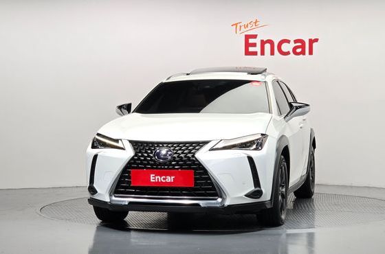 Lexus UX 2.0 2WD — пробег 83 912 км — фото 3 из 5