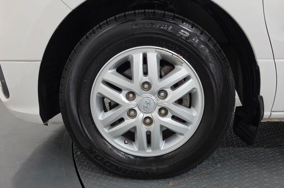 Hyundai Starex Van 3-Seater Smart — пробег 94 806 км — фото 5 из 5