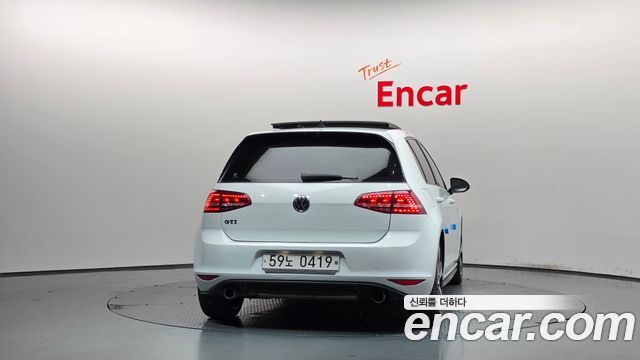 Volkswagen Golf 2.0 GTI — пробег 92 460 км — фото 4 из 5