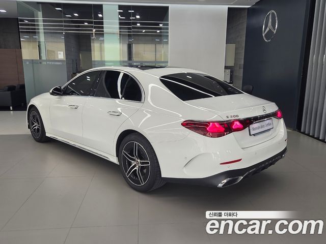 Mercedes-Benz E-Class из Кореи Encar