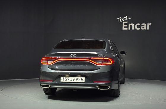 Hyundai Grandeur Premium — пробег 121 727 км — фото 4 из 5