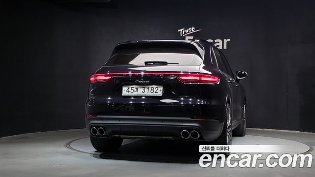 Porsche Cayenne 3.0 — пробег 25 427 км — фото 4 из 5