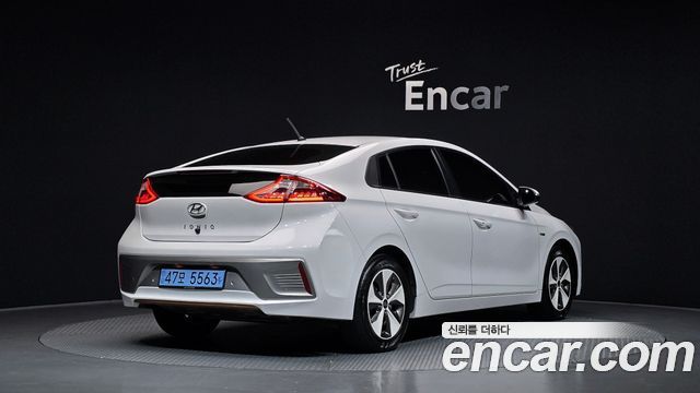 Hyundai Ioniq I — пробег 131 502 км — фото 2 из 5