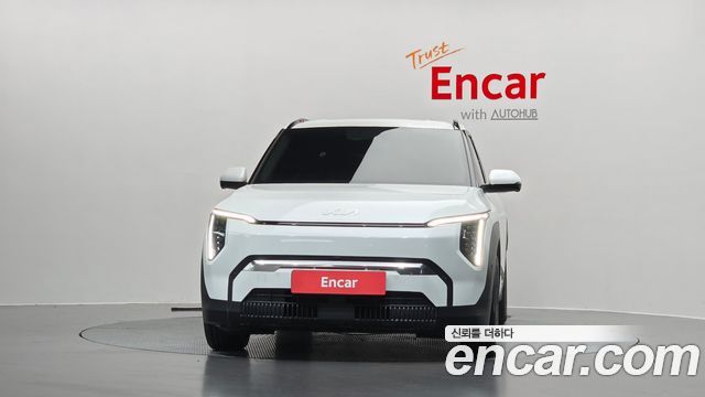 Kia EV3 Long Range 2WD Earth — пробег 68 489 км — фото 3 из 5