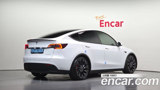 Tesla Model Y Performance AWD — пробег 109 186 км — фото 2 из 5