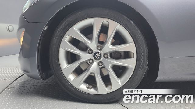Hyundai Genesis из Кореи Encar