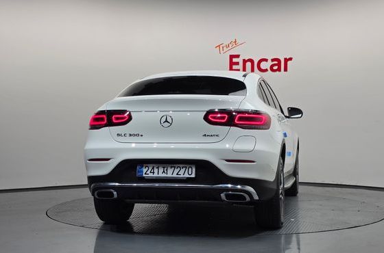 Mercedes-Benz GLC-Class GLC300e 4MATIC Coupe — пробег 31 098 км — фото 4 из 5