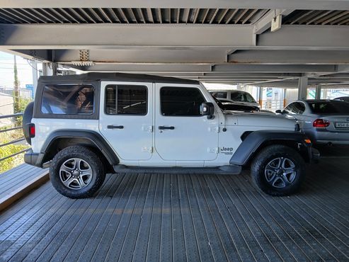 Jeep Wrangler 2.0 Sport 4Door — пробег 28 948 км — фото 2 из 5