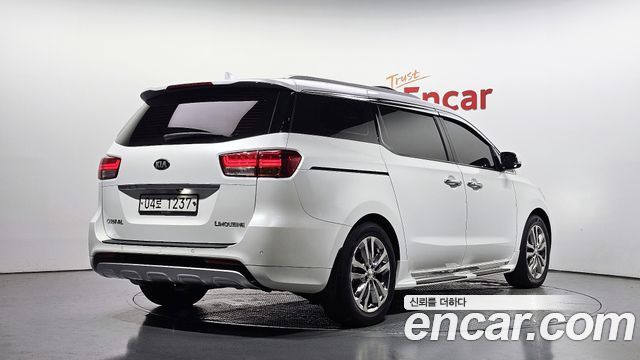 Kia Carnival 9-seater Prestige — пробег 108 745 км — фото 2 из 5