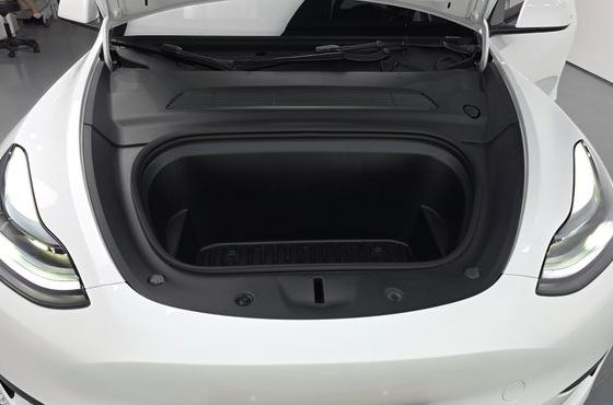 Tesla Model Y RWD — пробег 38 408 км — фото 5 из 5