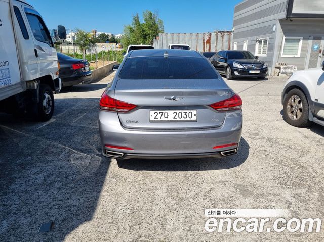 Hyundai Genesis из Кореи Encar