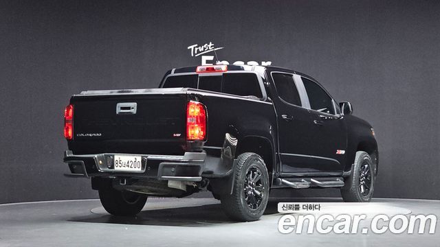 Chevrolet (Daewoo) Colorado 3.6 Z71-X Midnight 4WD — пробег 28 108 км — фото 2 из 5