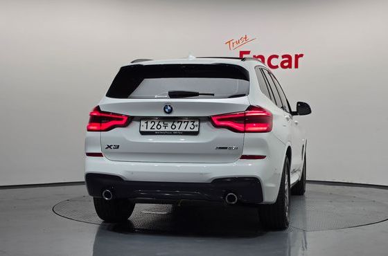 BMW X3 xDrive 20i M Sport — пробег 10 135 км — фото 4 из 5