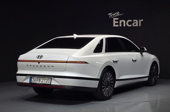 Hyundai Grandeur 2,5 Gasoline 2WD Honors — пробег 4 832 км — фото 2 из 5