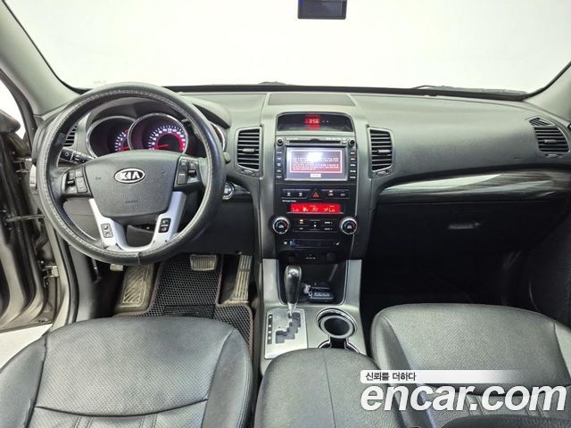 Kia Sorento Diesel 2.0 2WD TLX High-Deluxe — пробег 181 620 км — фото 5 из 5