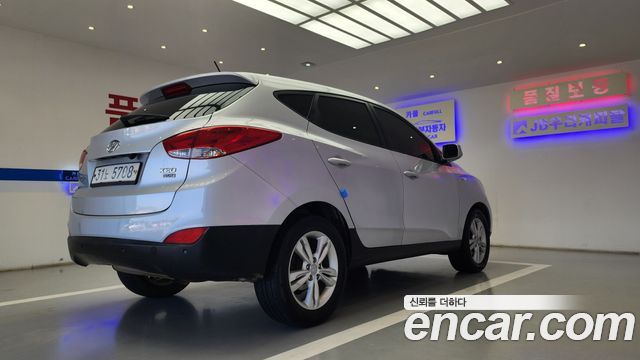 Hyundai Tucson Diesel 2WD X20 Luxury — пробег 137 000 км — фото 2 из 5