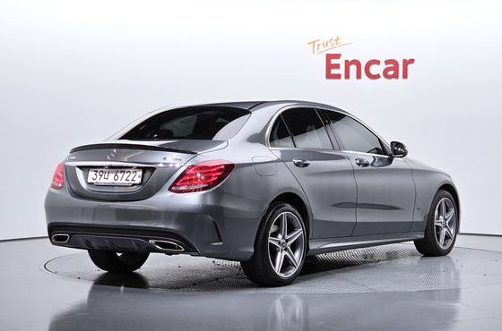 Mercedes-Benz C-Class C200 4MATIC AMG Line — пробег 42 569 км — фото 2 из 5