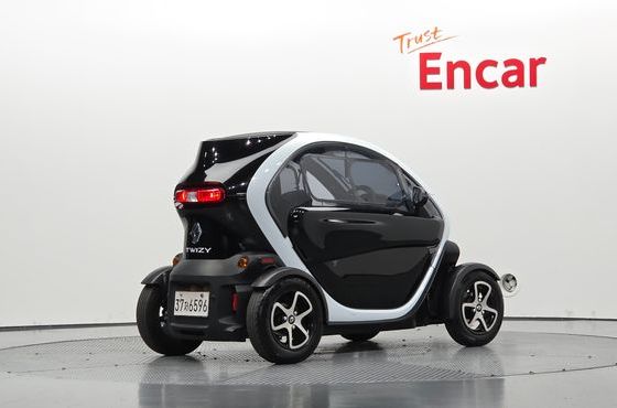 Renault (Samsung) Twizy Intens(2-seater) — пробег 16 205 км — фото 2 из 5