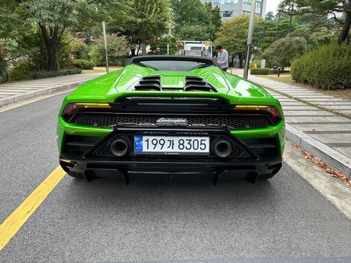 Lamborghini Huracan LP610-2 EVO Spyder — пробег 4 900 км — фото 2 из 5