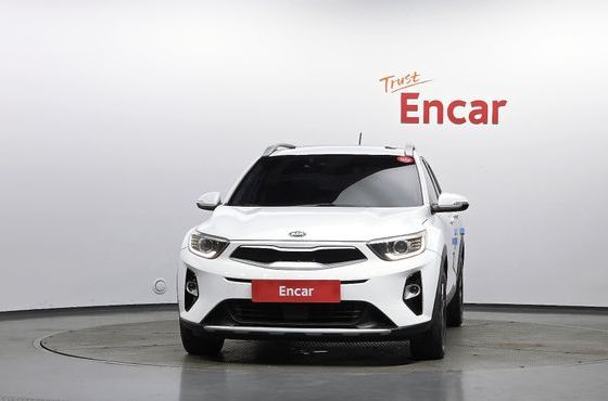 Kia Stonic Diesel 1.6 Prestige — пробег 181 267 км — фото 3 из 5